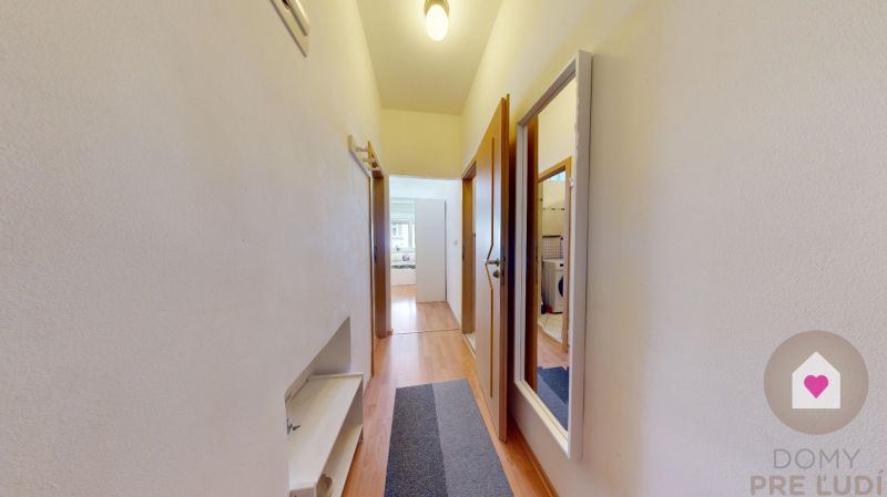 BA/Old Town-For rent furnished studio apartment on Grösslingova st.
