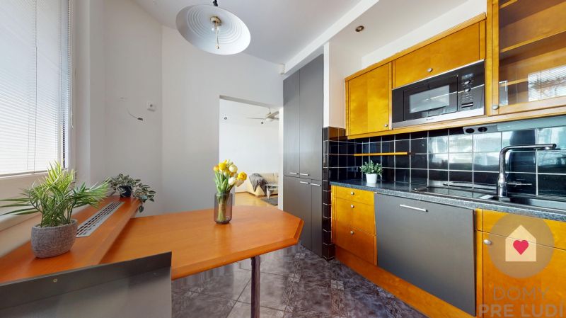 Rent Three bedroom apartment, Three bedroom apartment, Toryská, Bratis