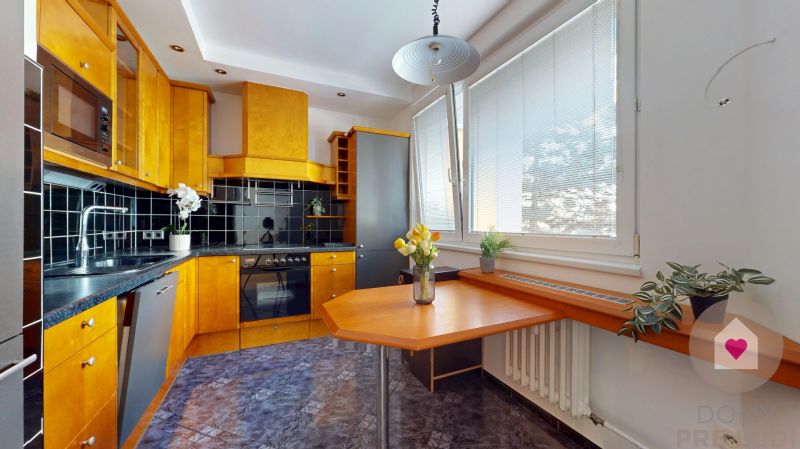 Rent Three bedroom apartment, Three bedroom apartment, Toryská, Bratis
