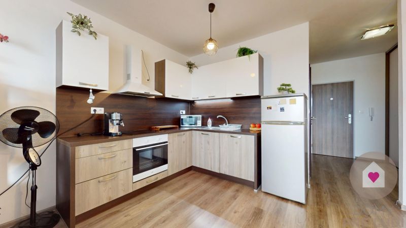 SENEC - Sale of 1-room apartment in a new building: balcony, parking