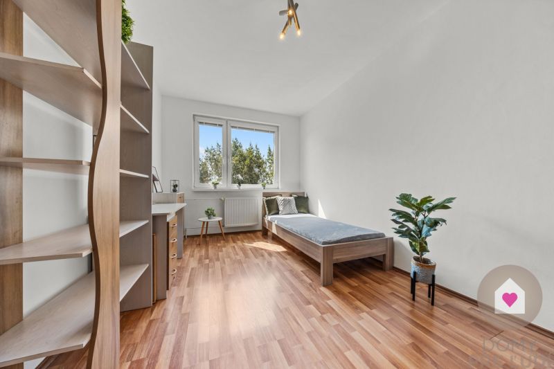 BA/PETRŽALKA-Rent a fully furnished and renovated 4-bedroom apartment