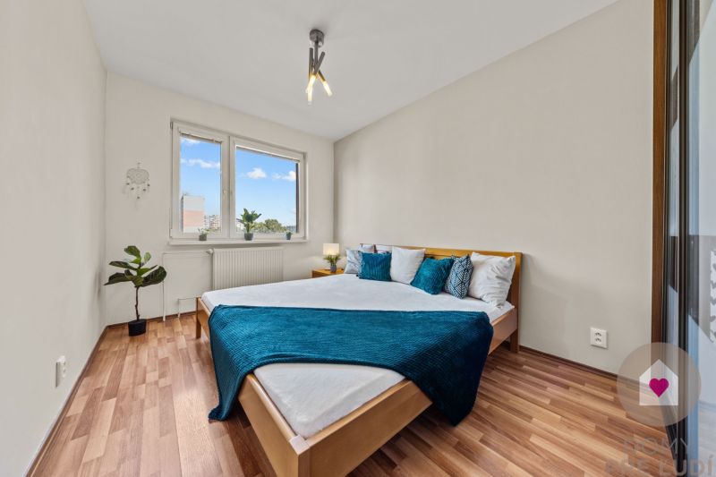 BA/PETRŽALKA-Rent a fully furnished and renovated 4-bedroom apartment