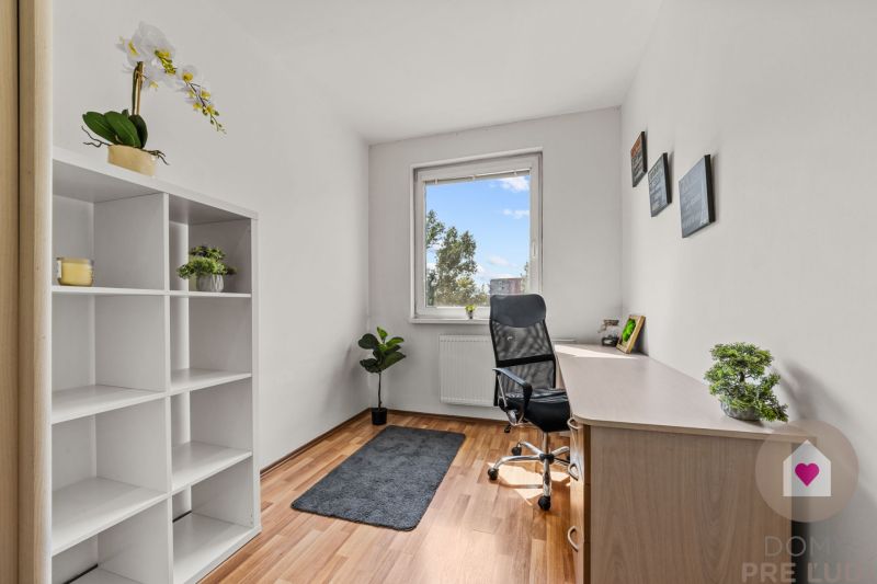 BA/PETRŽALKA-Rent a fully furnished and renovated 4-bedroom apartment