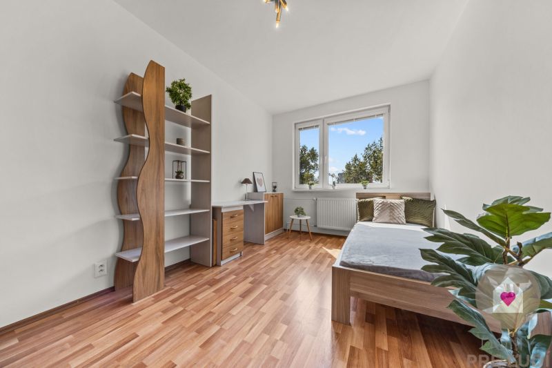 BA/PETRŽALKA-Rent a fully furnished and renovated 4-bedroom apartment