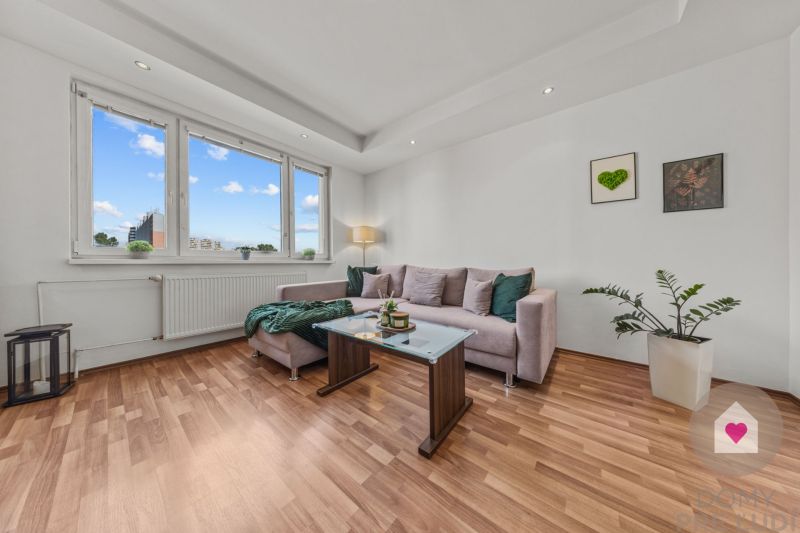 BA/PETRŽALKA-Rent a fully furnished and renovated 4-bedroom apartment