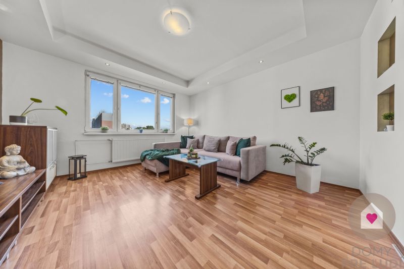 BA/PETRŽALKA-Rent a fully furnished and renovated 4-bedroom apartment