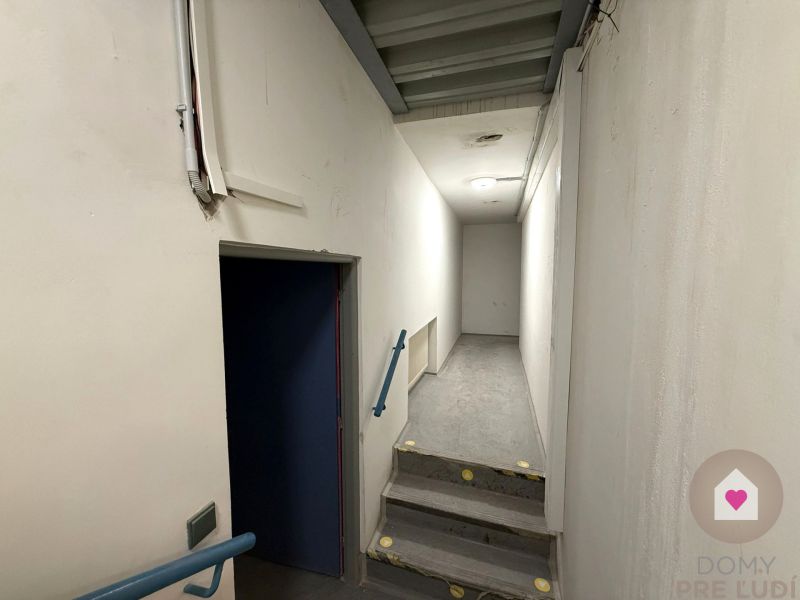 Rent Commercial premises, Commercial premises, Poštová, Bratislava - S