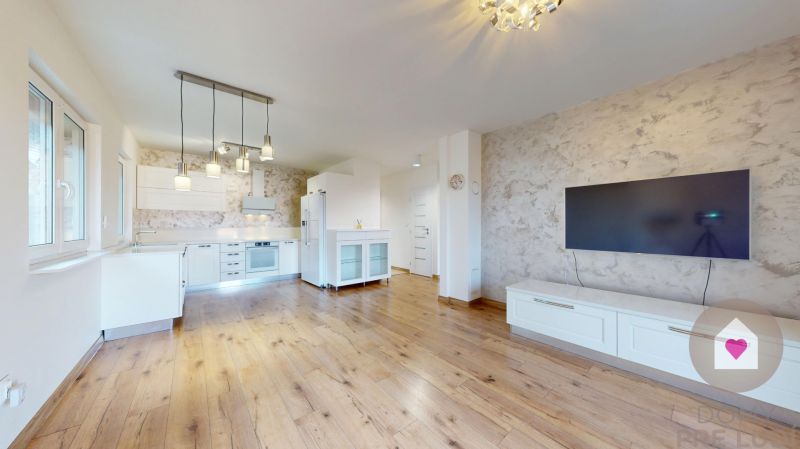 MALÉ LEVÁRE-Sale of 3 modern new-build family houses with heat pump 