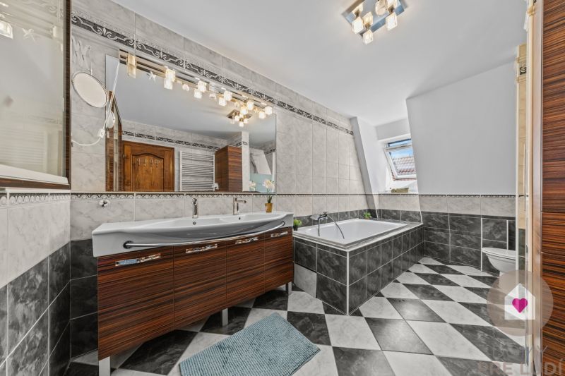 Sale Three bedroom apartment, Three bedroom apartment, Nad Ostrovom, B