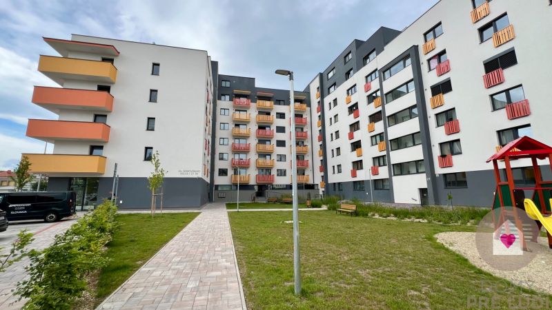 Trnava - Furnished 2-room apartment with parking and balcony 