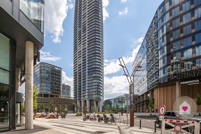BA/Eurovea Tower-Rent a modern 2 bedroom apartment with a balcony