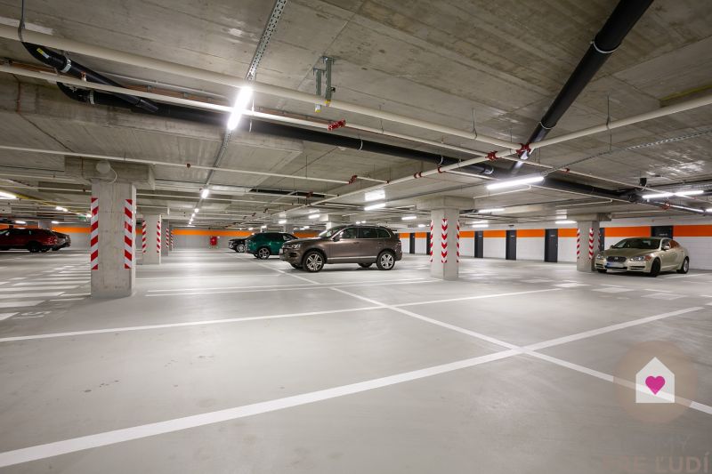 BA/Eurovea Tower-Rent a modern 2 bedroom apartment with a balcony