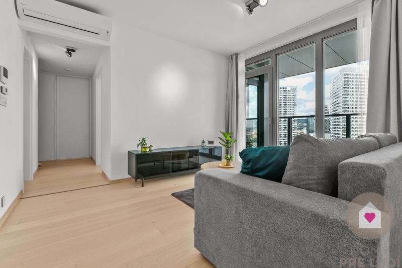 BA/Eurovea Tower-Rent a modern 2 bedroom apartment with a balcony