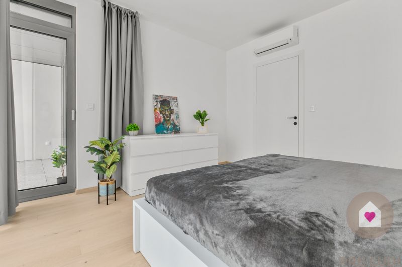 BA/Eurovea Tower-Rent a modern 2 bedroom apartment with a balcony