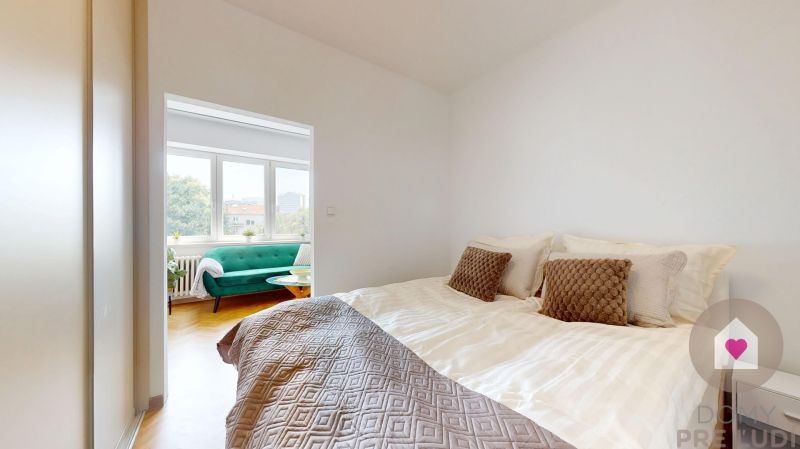 BA/NIVY-Renting a 1.5-room apartment after complete reconstruction