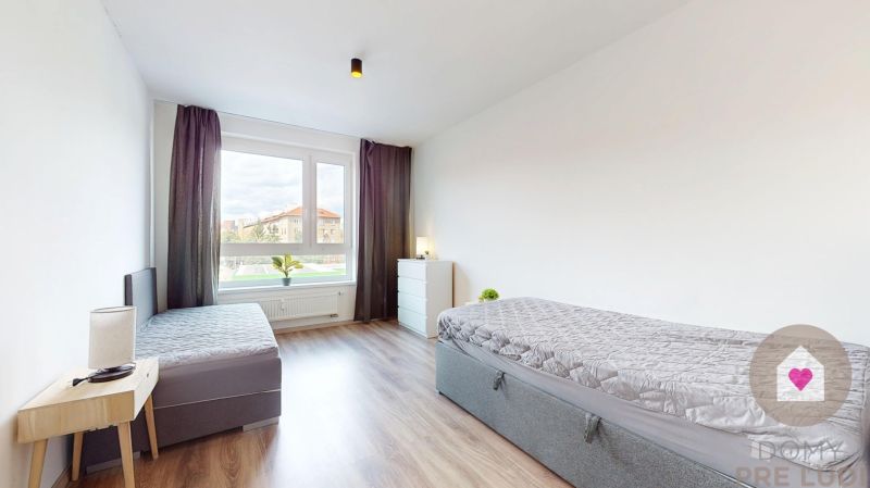 BA/NIVY-Renting a modern 2room apartment with a terrace and a wardrobe