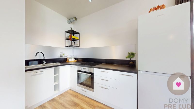 BA/NIVY-Renting a modern 2room apartment with a terrace and a wardrobe