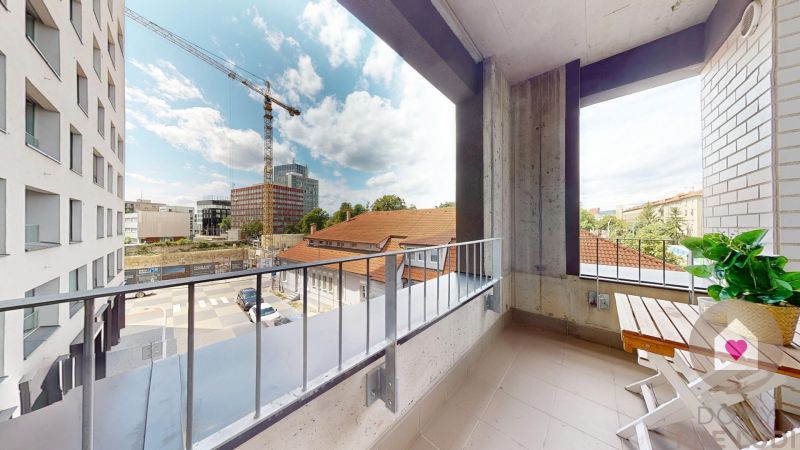 BA/NIVY-Renting a modern 2room apartment with a terrace and a wardrobe