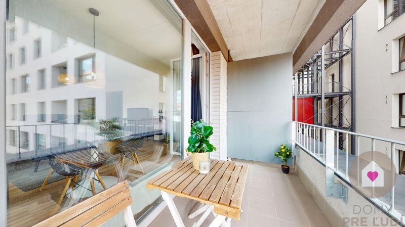 BA/NIVY-Renting a modern 2room apartment with a terrace and a wardrobe