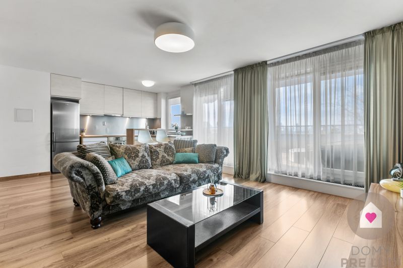 BA/RUŽINOV- 2-room apartment with private entrance and terrace