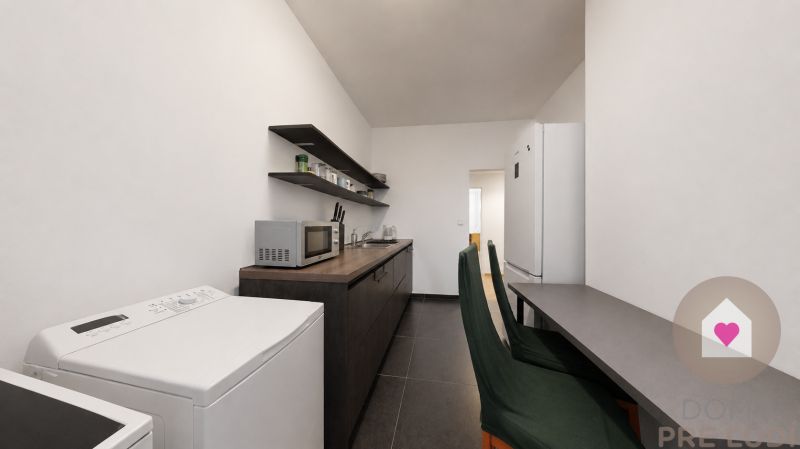 KRAMÁRE– For Rent - 3 SEPARATE NON-PASSING ROOMS | 70 m² | Stromová