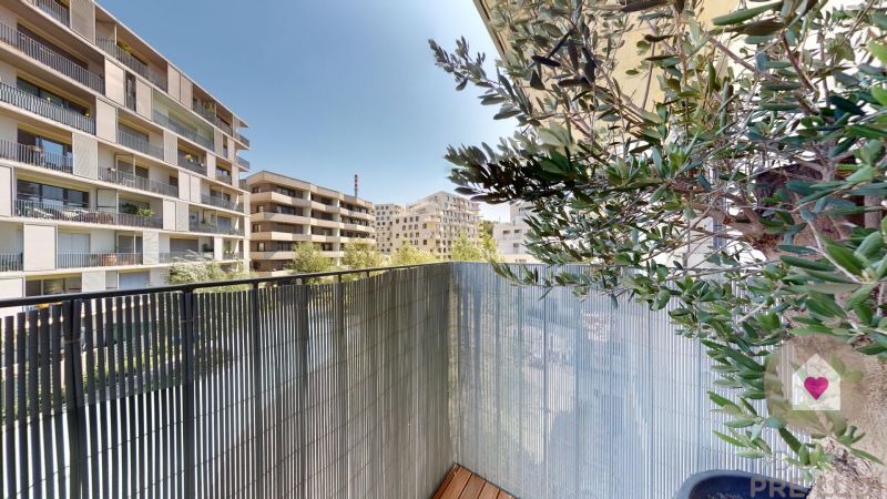 Stylish 2-bedroom apartment with large balcony |Čerešne Fine Living 