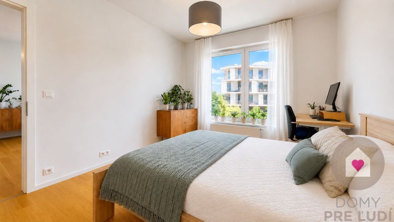 Stylish 2-bedroom apartment with large balcony |Čerešne Fine Living 