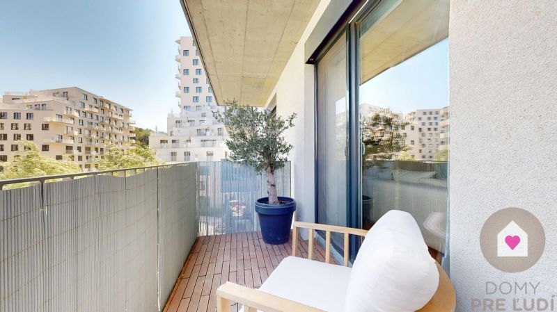 Stylish 2-bedroom apartment with large balcony |Čerešne Fine Living 