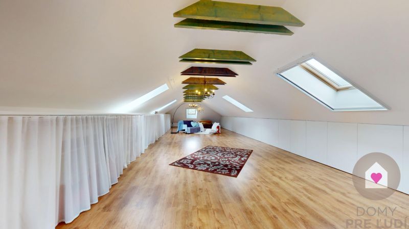 Beautiful family house with large plot and garden in the Čaradice