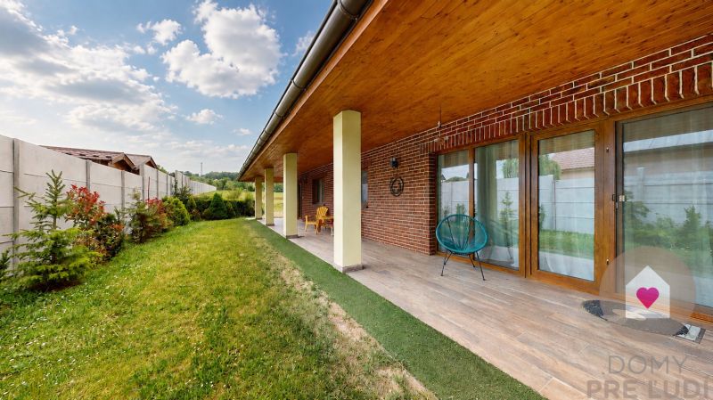 Beautiful family house with large plot and garden in the Čaradice