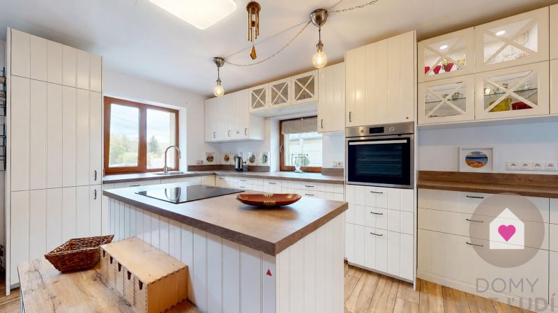 Beautiful family house with large plot and garden in the Čaradice