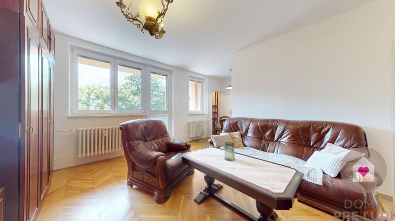 Trnava- Large 4-room apartment 85 m² + loggia | 3 separate rooms 
