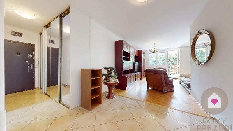 Trnava- Large 4-room apartment 85 m² + loggia | 3 separate rooms 
