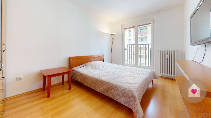 Trnava- Large 4-room apartment 85 m² + loggia | 3 separate rooms 