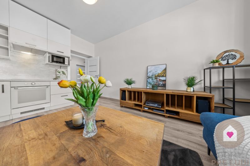 BA I-Rent of a modern 3-room apartment in a brick building-Cintorínska