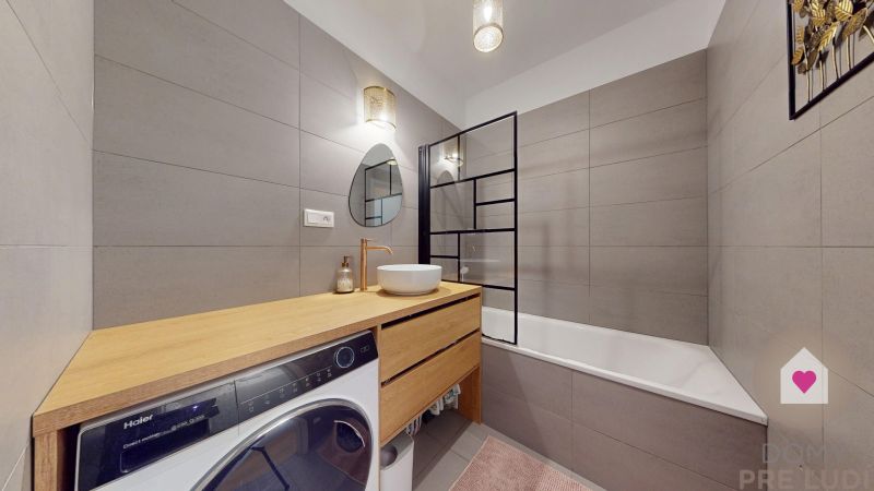 Stylish 2-bedroom apartment with large balcony |Čerešne Fine Living 