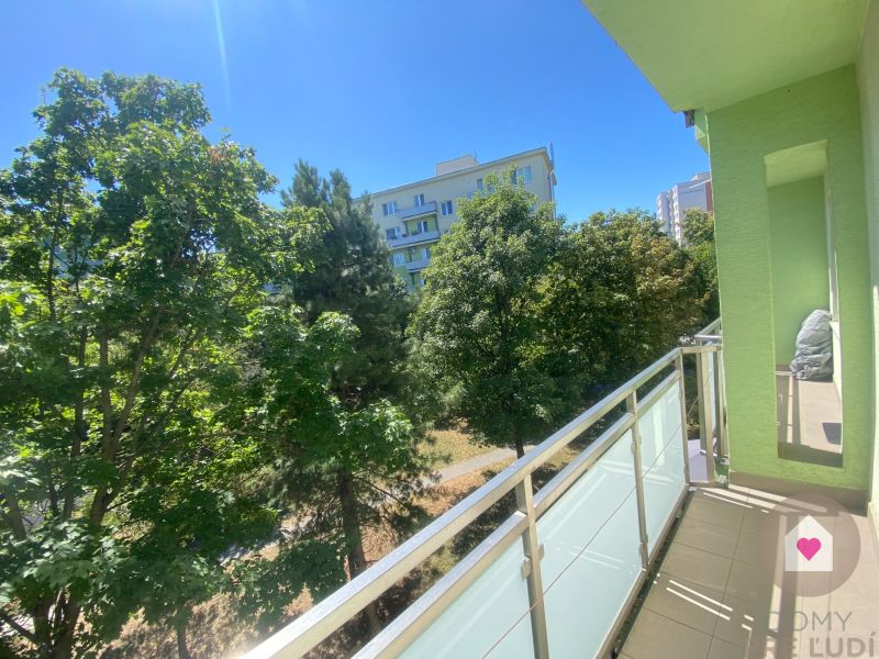 BA/NOVÉ MESTO-Rent a furnished 2-room apartment with 2 balconies 