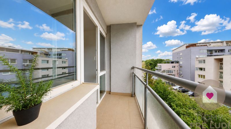 BA/RUŽINOV-2-room apartment with balcony and loggia after recontructio