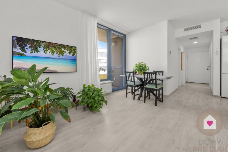 NIVY/CityPark Ružinov–Sale of a modern 2.5-room apartment with balcony