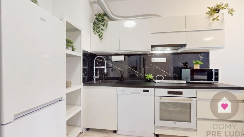 BA/PETRŽALKA-Rent 1-room apartment with air conditioning and balcony 