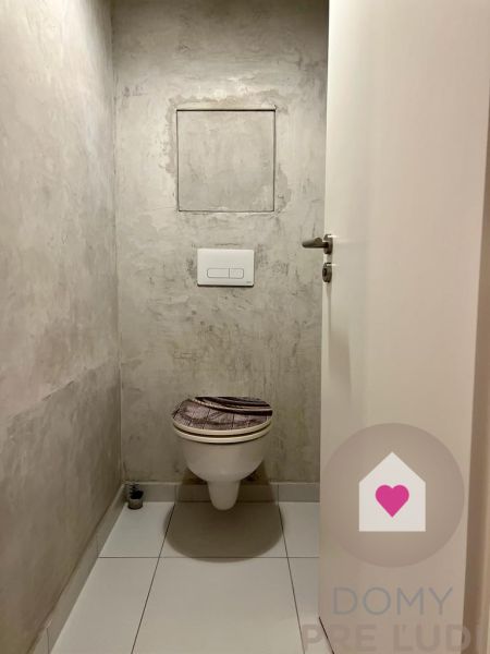 BA/RUŽINOV-Long-term rent of a 2-room apartment with parking space