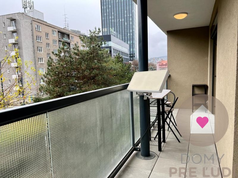 BA/RUŽINOV-Long-term rent of a 2-room apartment with parking space