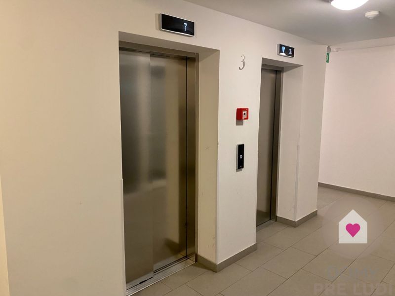 BA/RUŽINOV-Long-term rent of a 2-room apartment with parking space