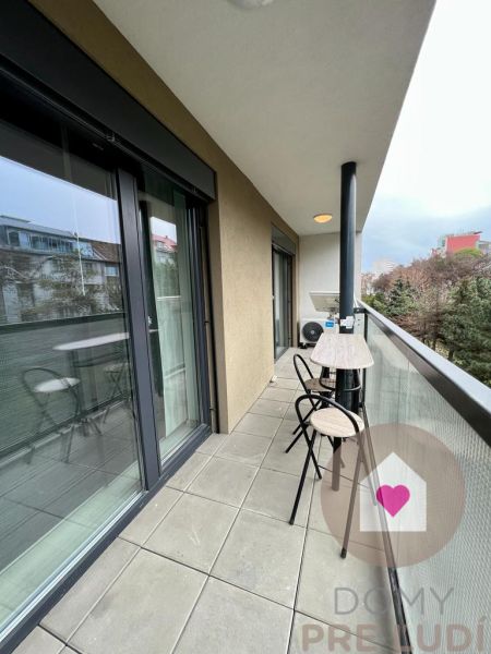BA/RUŽINOV-Long-term rent of a 2-room apartment with parking space
