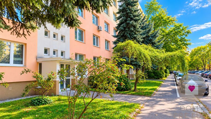 3-Room Apartment for Sale with Balcony and Greenery View | Rumančeková