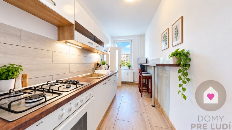 3-Room Apartment for Sale with Balcony and Greenery View | Rumančeková
