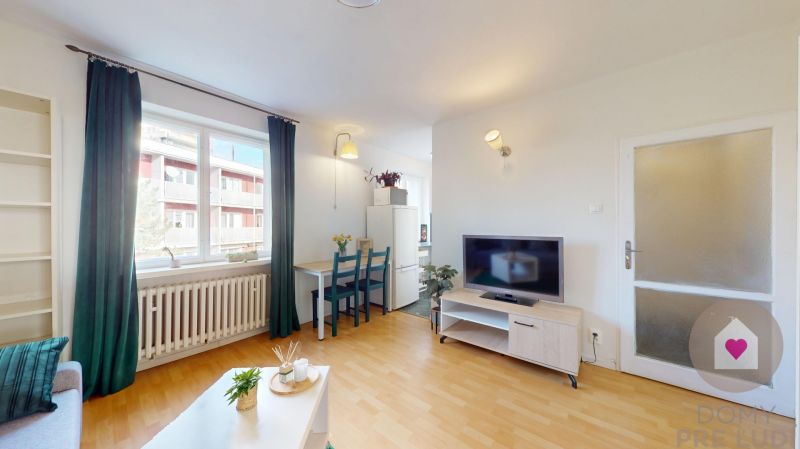 BA/KRAMÁRE - A stylish studio apartment after partial reconstruction