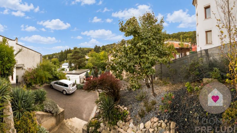 BA/Hi-Rent a completely renovated family house near the forest