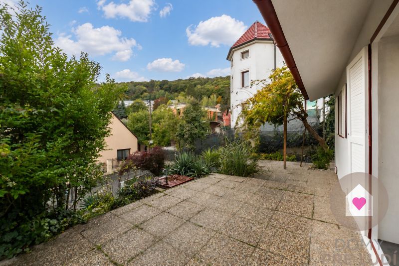 BA/Hi-Rent a completely renovated family house near the forest