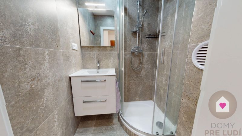 BA/NIVY-Rent of a complet renovated 3-room apartment near Old town